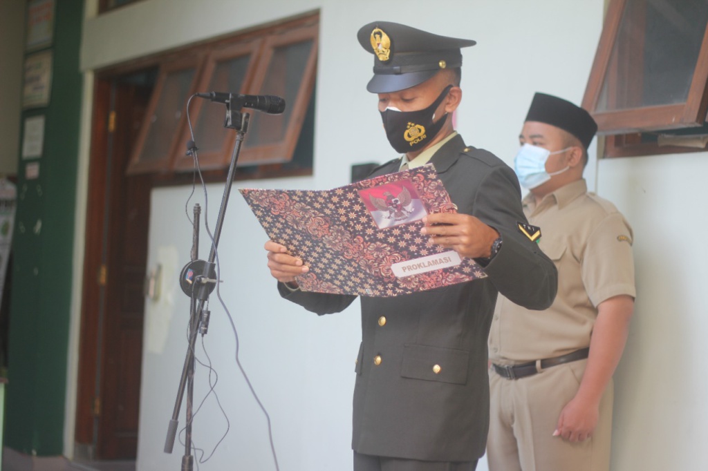 SDIT Alif Smart Surakarta Gelar Upacara Peringatan HUT Kemederkaan Ke-76 RI Secara Virtual